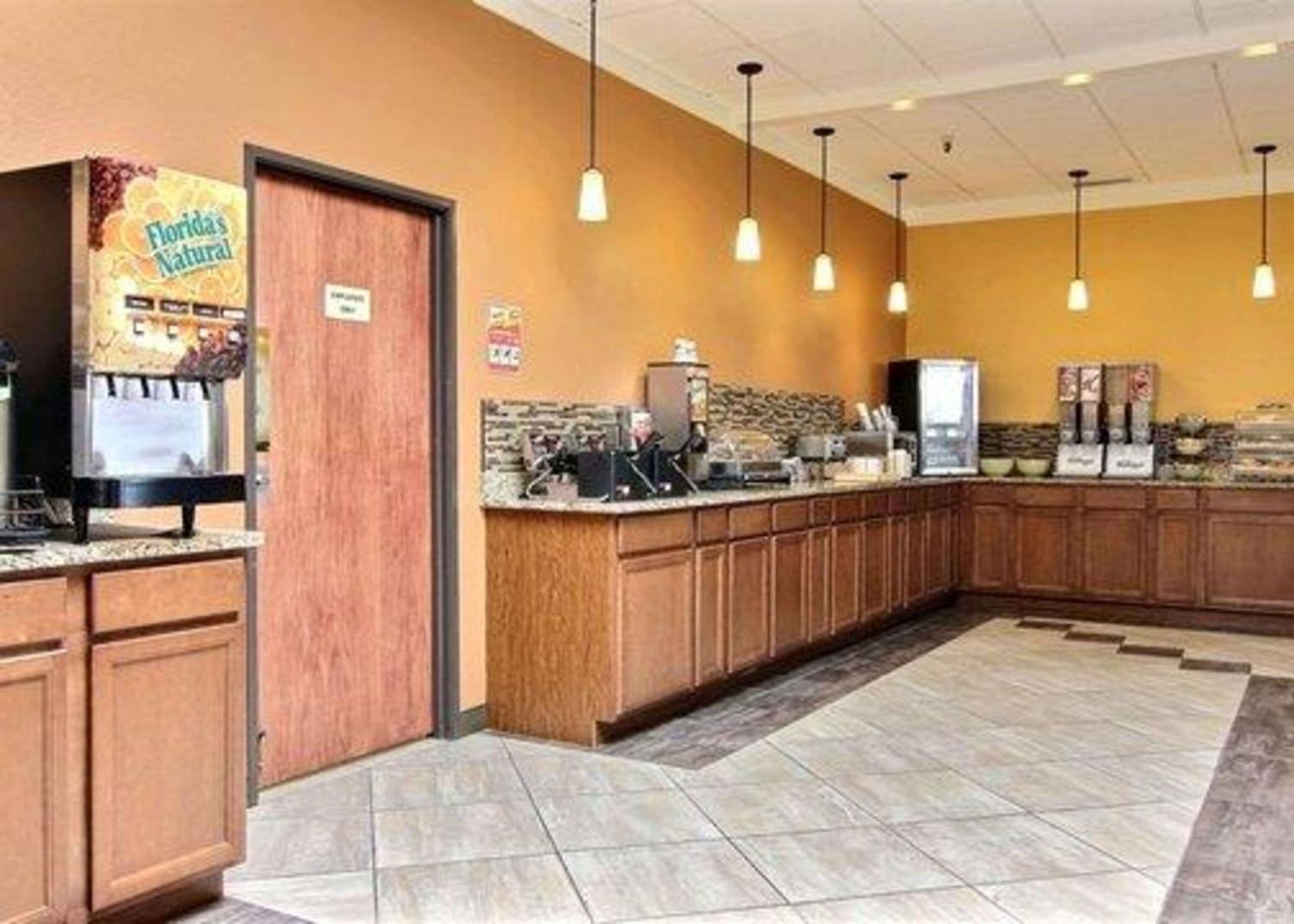 Quality Inn Thief River Falls Exterior foto