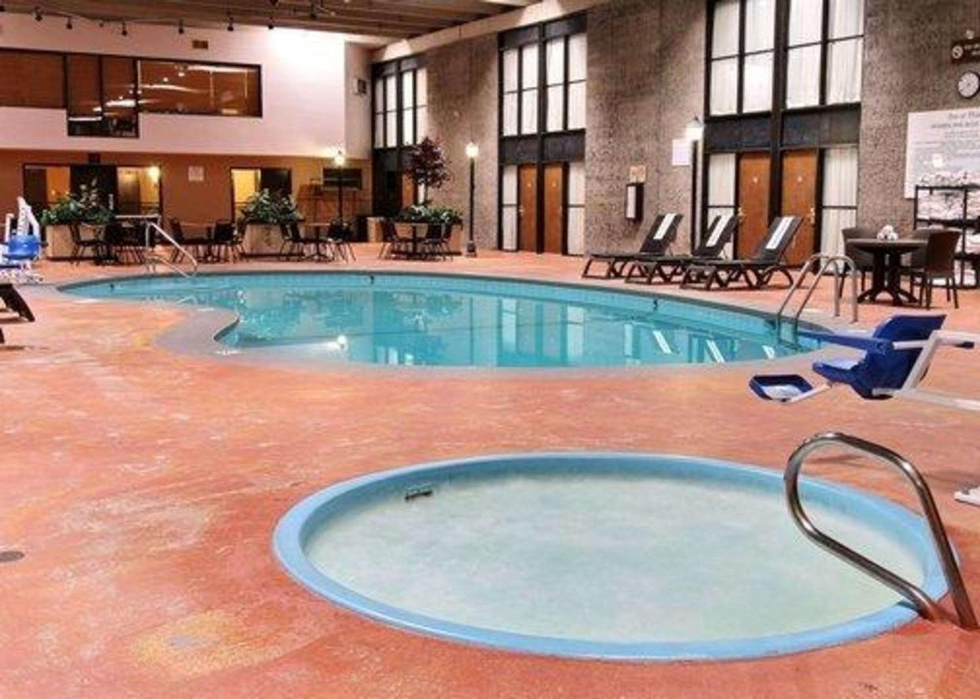 Quality Inn Thief River Falls Exterior foto